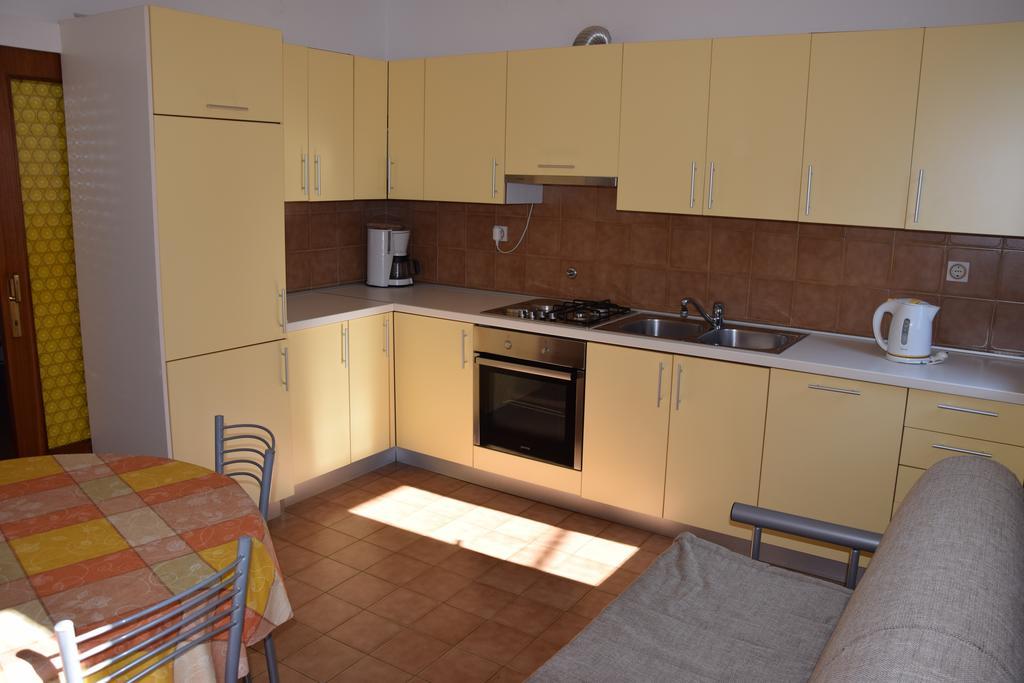 Apartment Marija With Terrace Brseč 部屋 写真