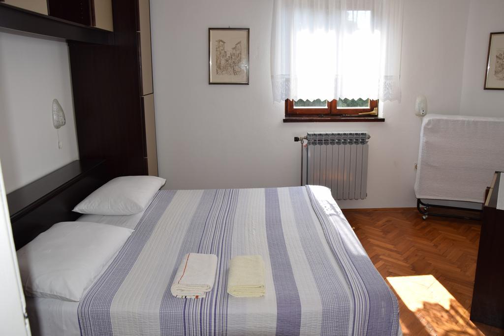 Apartment Marija With Terrace Brseč エクステリア 写真